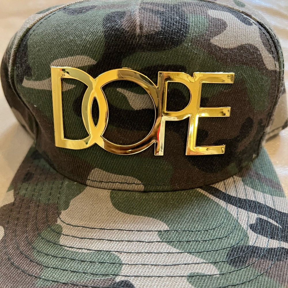 Camo Men’s SnapBack DOPE Cap - Picture 2 of 4